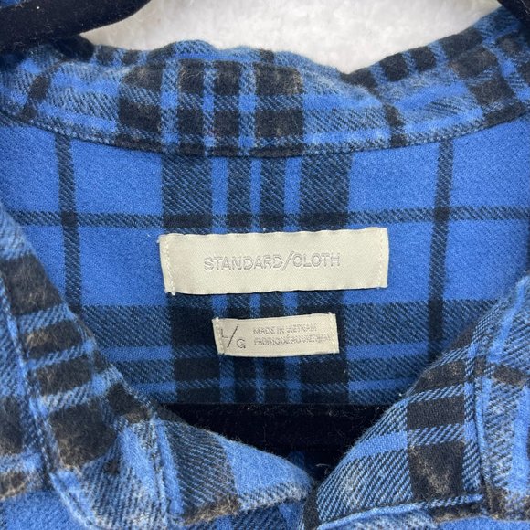 Standard/cloth plaid flannel button up - Picture 2 of 3